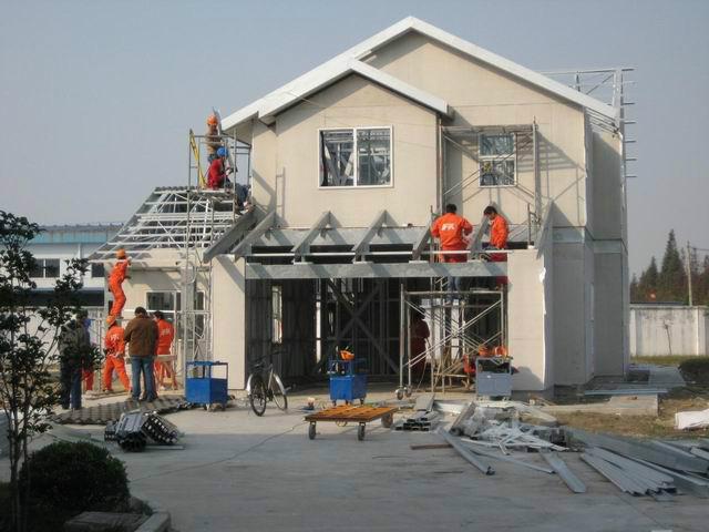 钢结构别墅、钢结构房屋施工现场(图1)